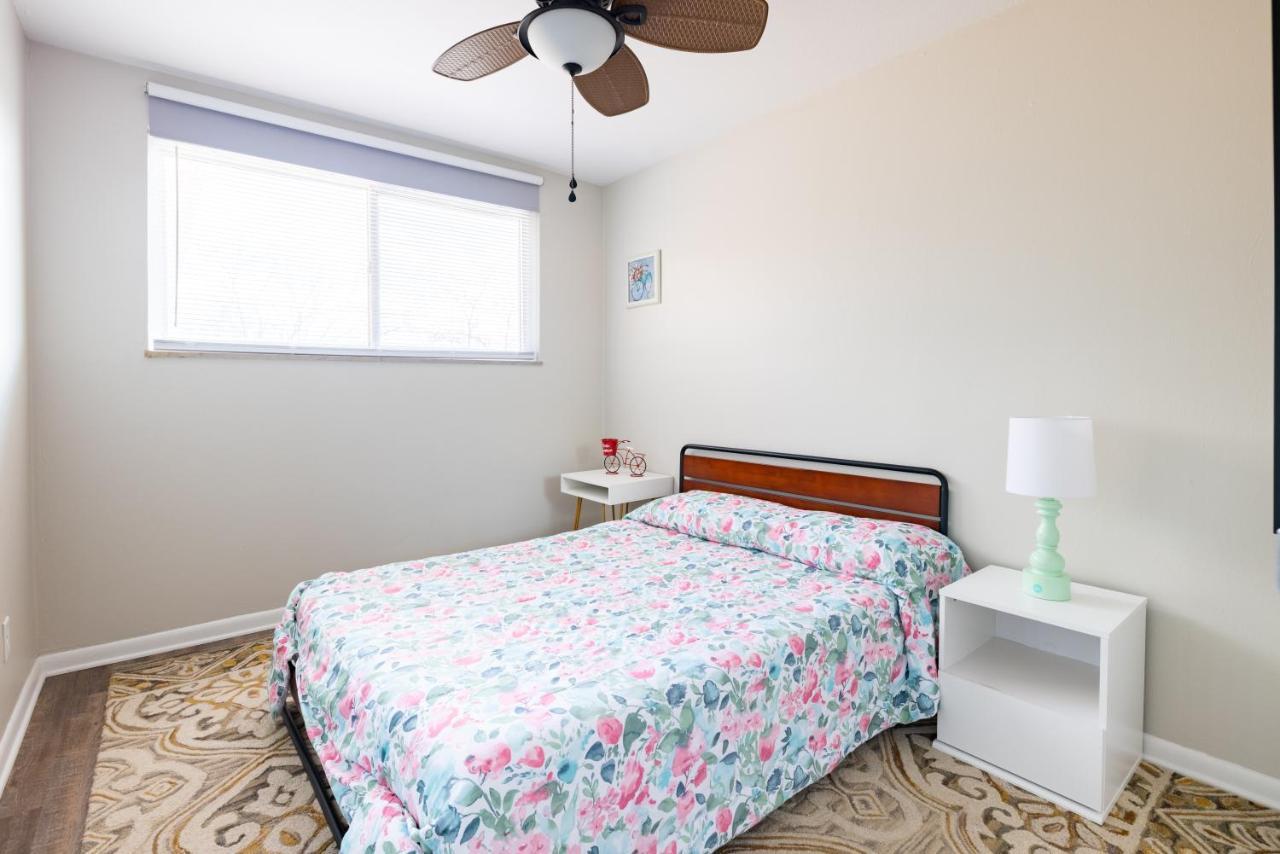 Georgetown Villas 3-2C Close To Cleveland Airport And Fairview Hospital Ideal For Long Stays! 페어뷰공원 외부 사진