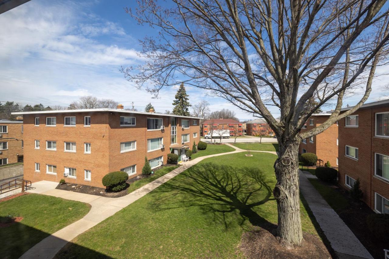 Georgetown Villas 3-2C Close To Cleveland Airport And Fairview Hospital Ideal For Long Stays! 페어뷰공원 외부 사진