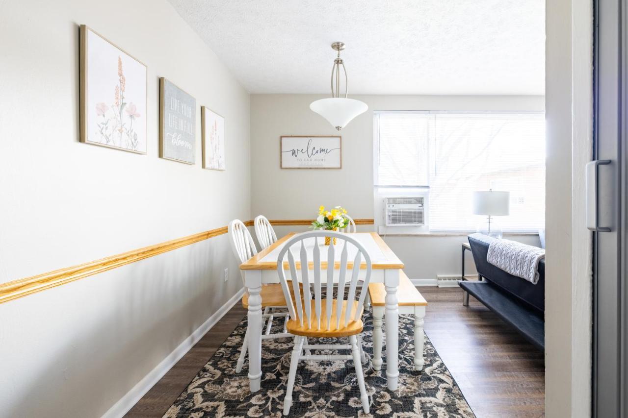 Georgetown Villas 3-2C Close To Cleveland Airport And Fairview Hospital Ideal For Long Stays! 페어뷰공원 외부 사진